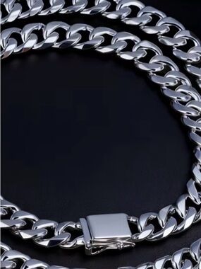 New Sterling Silver 925 10 Gage 22” clip in and lock clasp closure